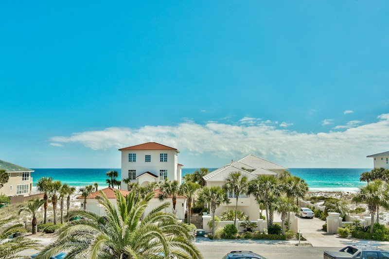 balcony views of beach